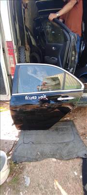 Honda Accord (7th gen) Bal hátsó ajtó Sedan.