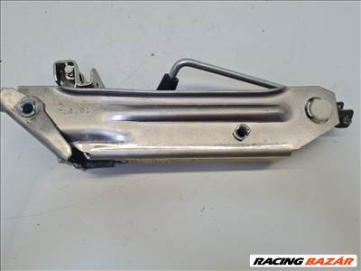 Emelő (26457) 8l0011031a