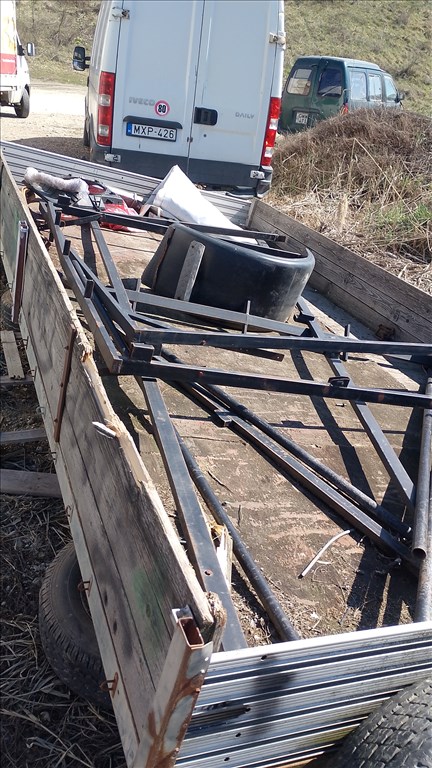 Iveco daily szedett - vedett plató és ponyvakeret 1. kép