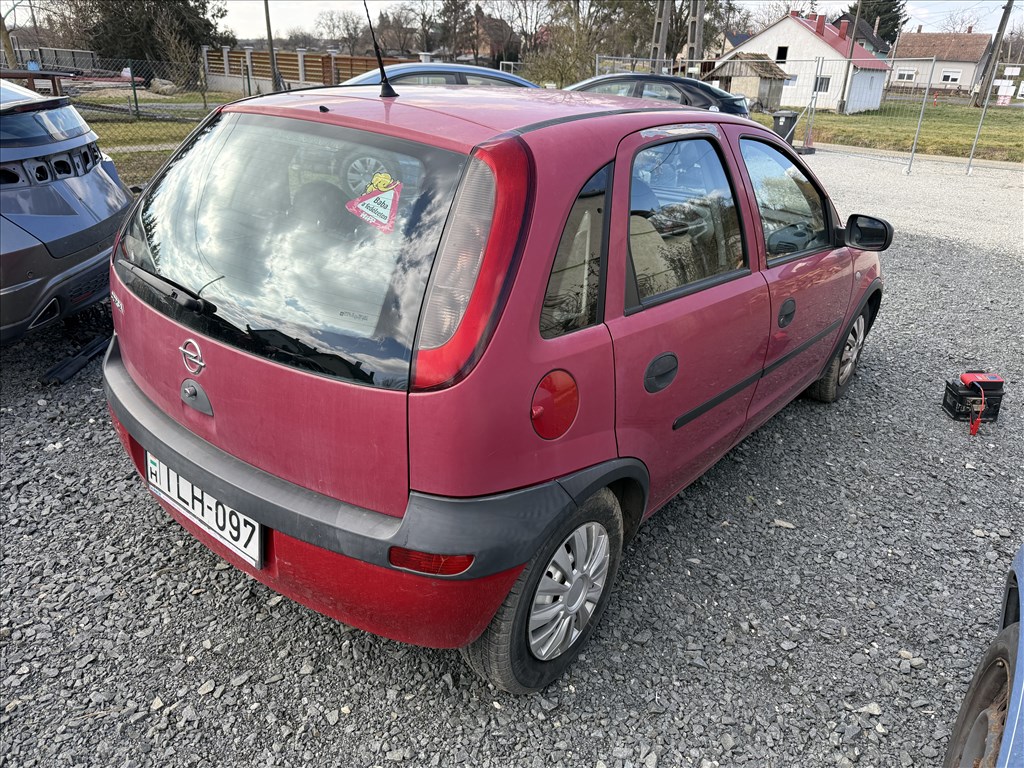 Opel Corsa C bontott alkatrészei vagy egyben bontásra eladó 3. kép