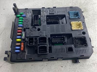 PEUGEOT 308 Biztosítéktábla Doboz