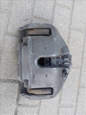 BMW 5-ös, F07, F10, 6-os, F06, 7-es, F01 jobb első féknyereg, féktuskó. 535d, 530d, stb. 6786817