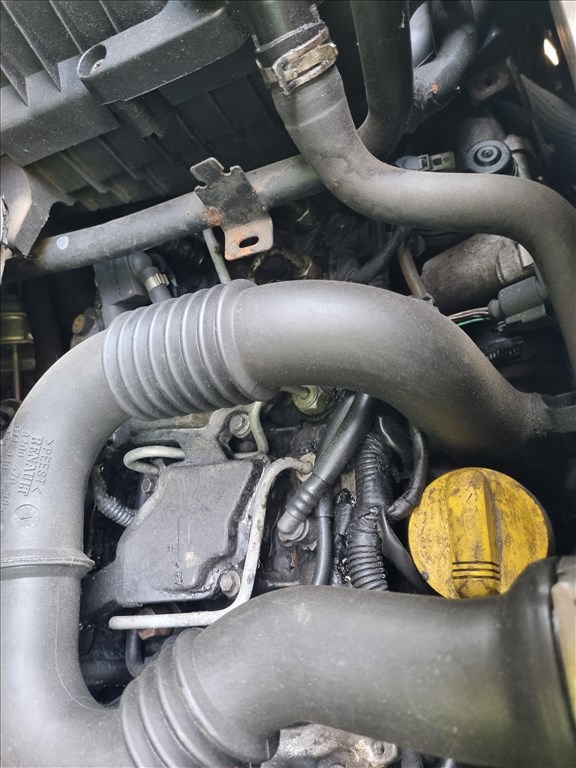 Renault Trafic, Opel Vivaro, M9R780 M9R7 motor  3. kép