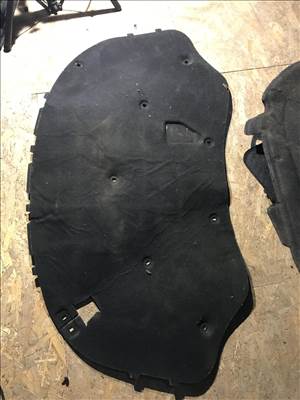 Volkswagen Passat B6 3C géptető szigetelés