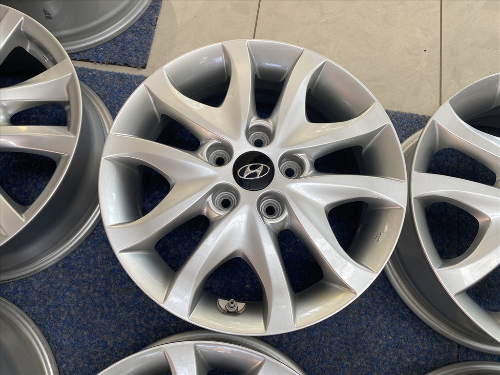 (3659)  Hyundai 16 gyári alufelni felni, 5x114,3, i30 7. kép