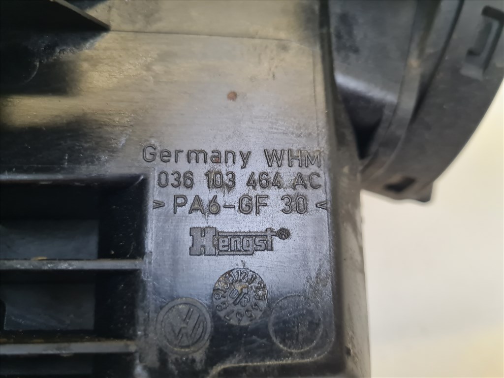 Volkswagen Golf IV kartergáz visszavezető ház (20751) 036103464ac 6. kép