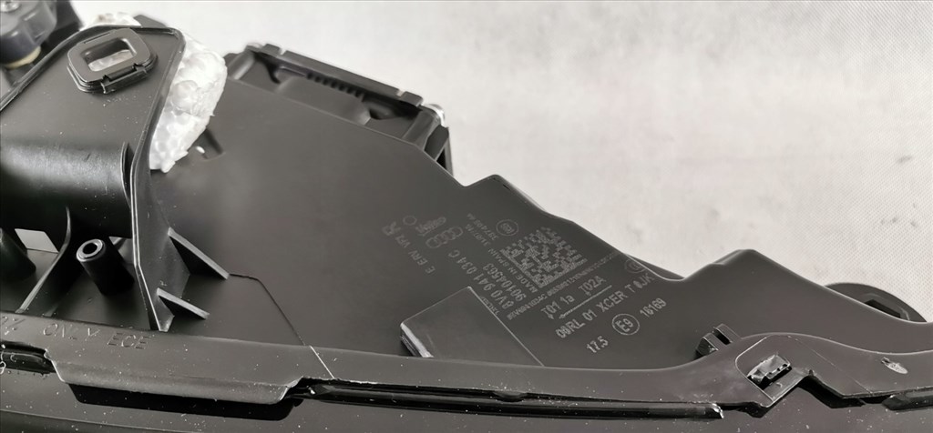 Audi A3 (8V) 8V Jobb-bal LED fényszóró  8v0941034c 8v0941033c 5. kép