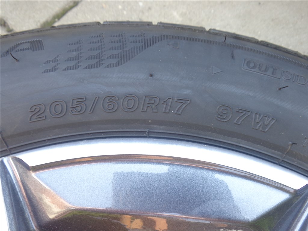 új nyári BMW 2active tourer gyári garnitura TPMS  5. kép