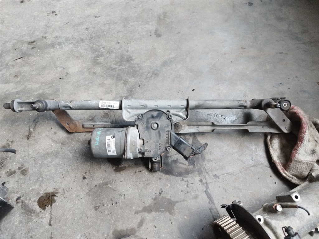 Chrysler Voyager / Grand Voyager 2008- első ablaktörlő szerkezet motorral w000002572 05113043aa 5. kép