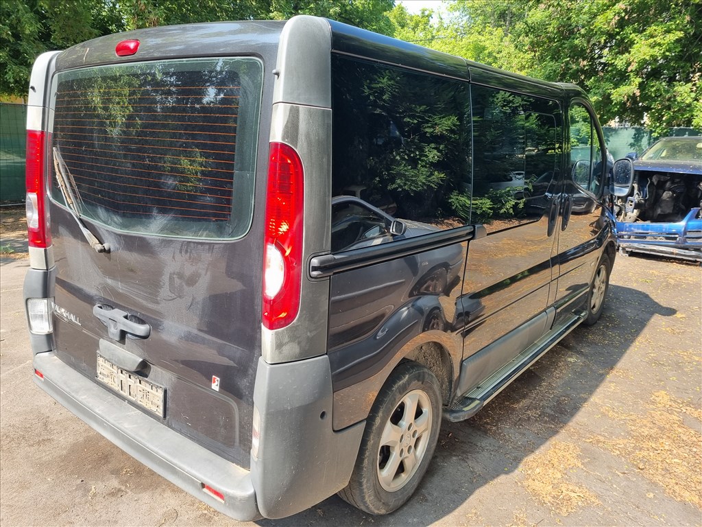 Renault Trafic, Opel Vivaro, Primastar hátsó ajtó 2. kép
