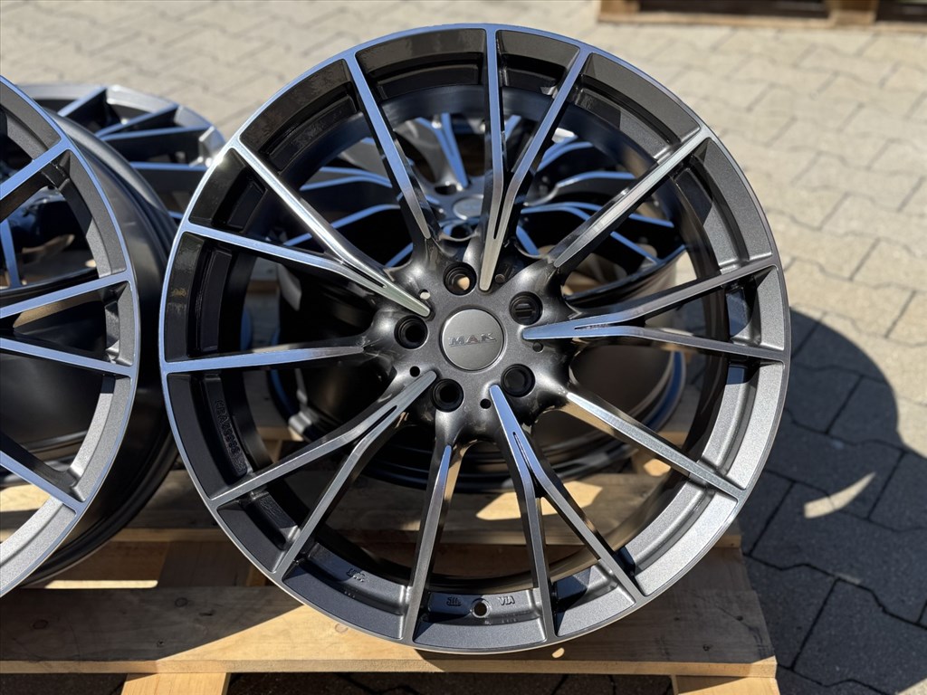 R20 5x120 (72,6) MAK FABRIK-D 9J ET35 GUN MET-MIRROR FACE  új alufelnik felnik 8. kép