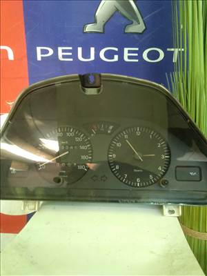Citroën Saxo Óracsoport 