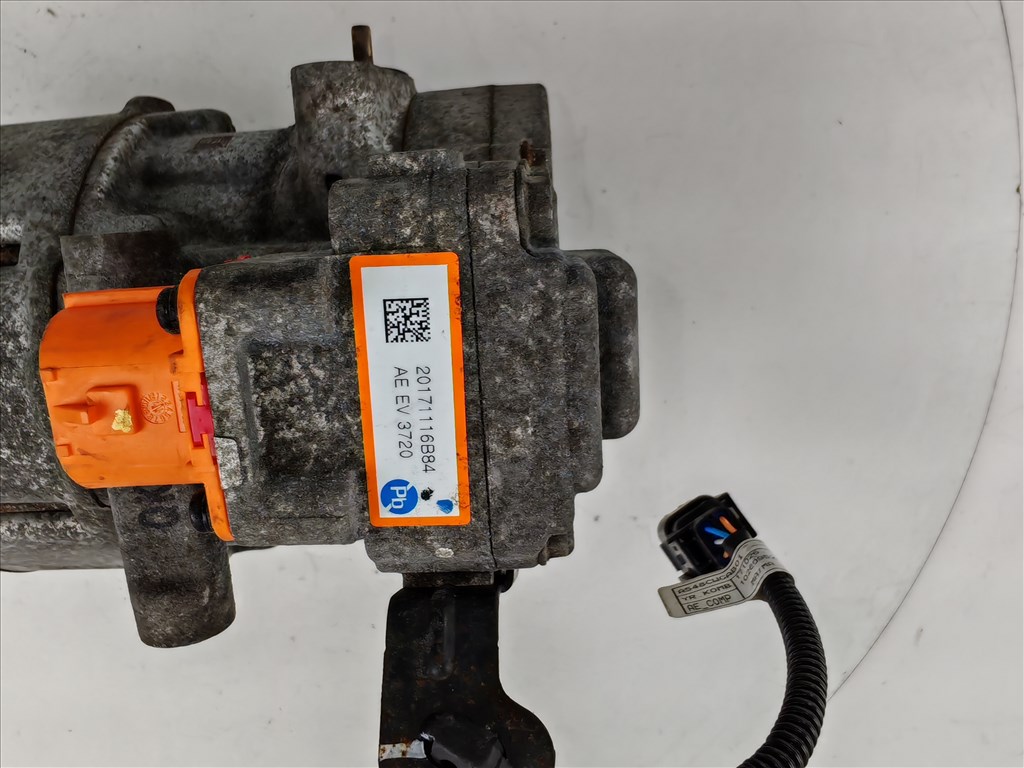 Hyundai Ioniq (AE) Electric 120 LE klímakompresszor  97701g7000 1. kép