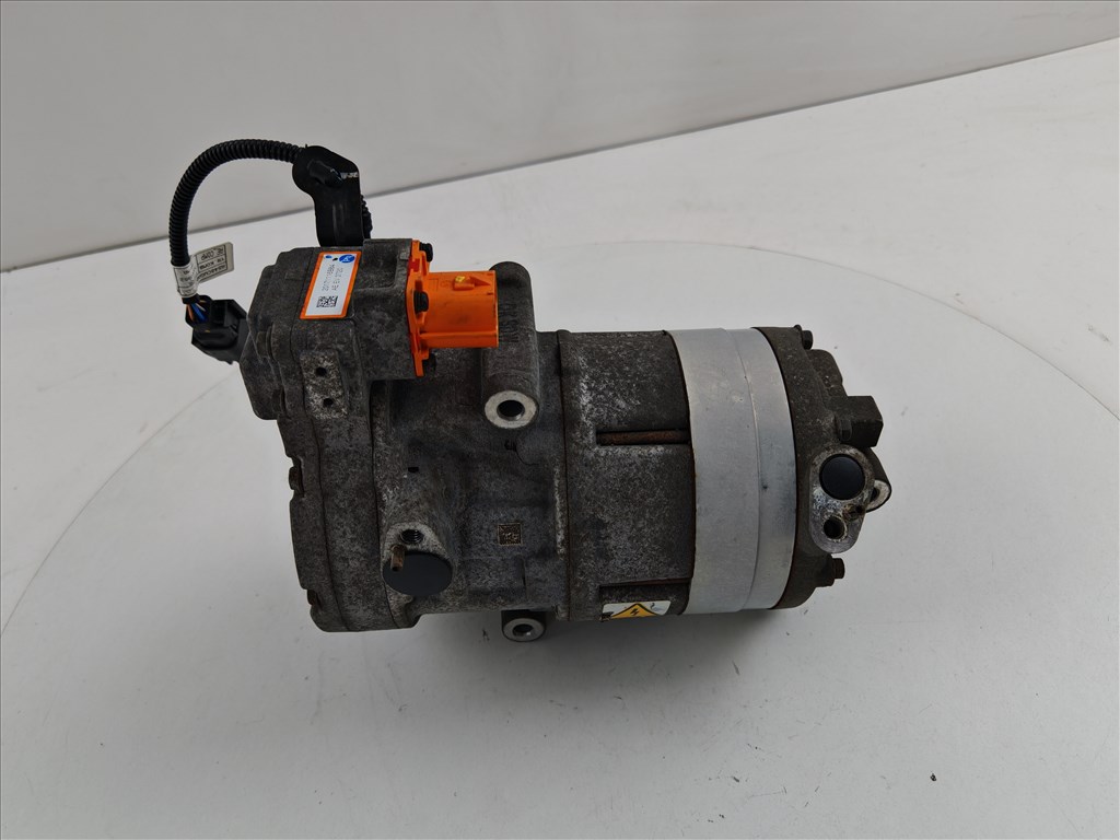 Hyundai Ioniq (AE) Electric 120 LE klímakompresszor  97701g7000 3. kép