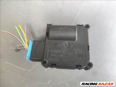 Volkswagen Touareg I fűtés állító motor  4f0820511b 0132801319