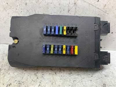 MERCEDES-BENZ VITO Biztosítéktábla Doboz