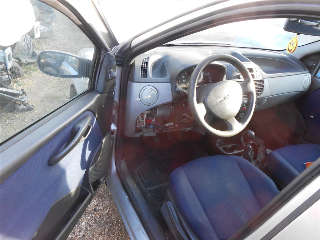 Fiat PUNTO (188) 1.2 60 bal első ablaktörlő kar 7. kép