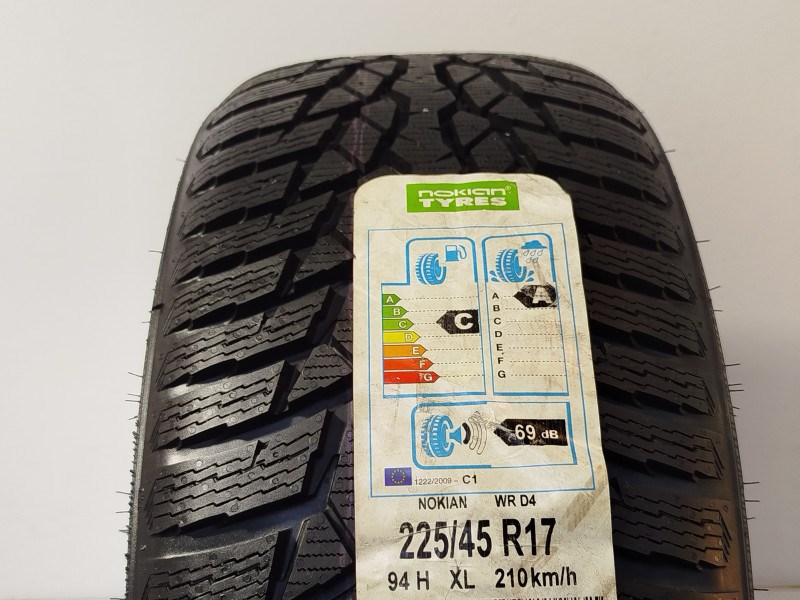 Nokian WR D4 225/45 R17  1. kép