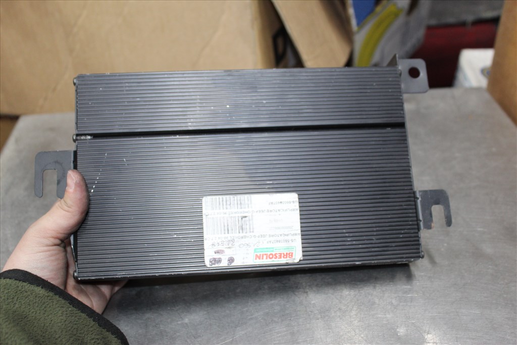 Jeep Grand Cherokee 1999-2004 2.7 erősítő  56038407af 2. kép