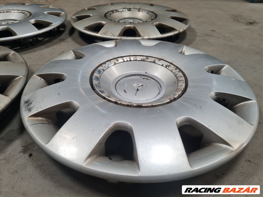 Volkswagen Golf IV dísztárcsa szett R15 7. kép