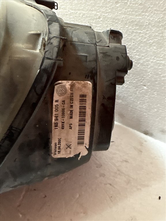 12161 Volkswagen Golf V. 2003-2008 Lámpa , Fényszóró   Bal első  1K6941005 4. kép