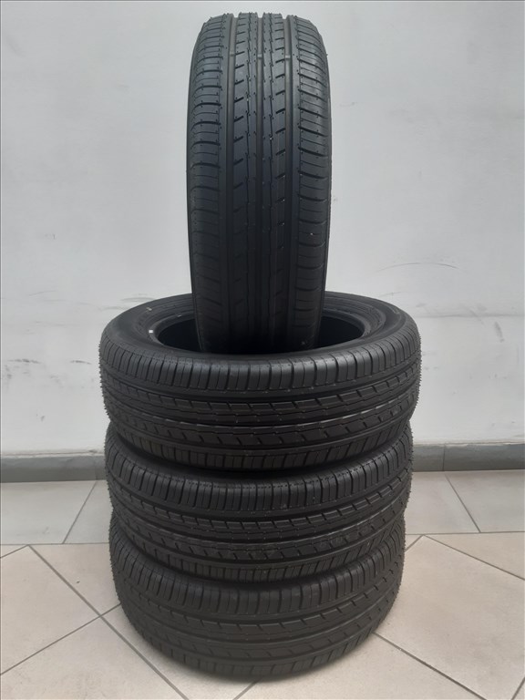  185/55 R16 Yokohama BluEarth-Es nyári gumi 3224 2. kép