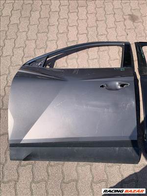 Hyundai Tucson(2021-től) Bal első ajtó 
