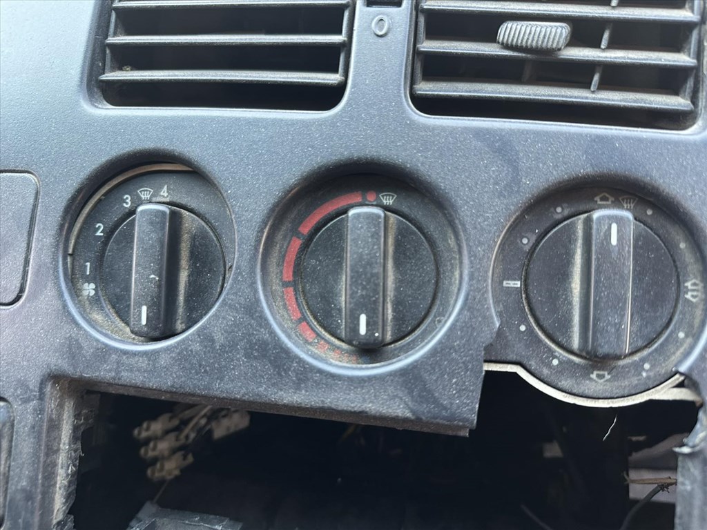 Mercedes Vito (1st gen) W638 fűtéskapcsoló  1. kép