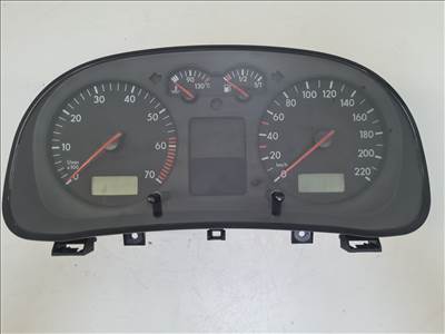 Volkswagen Golf IV 1.4 16V kilométeróra (21480) 1j0920826