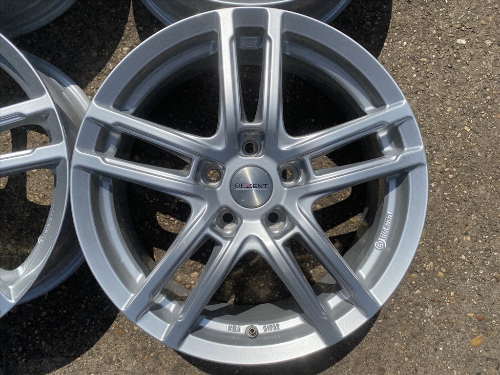 4db Dezent 17" VW - Audi - Skoda alufelni. (3916) 2. kép