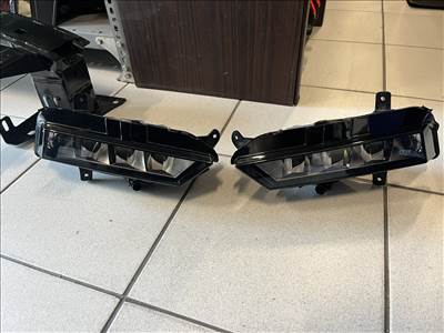 Skoda Kamiq facelift ködlámpa  657941699a 657941700a