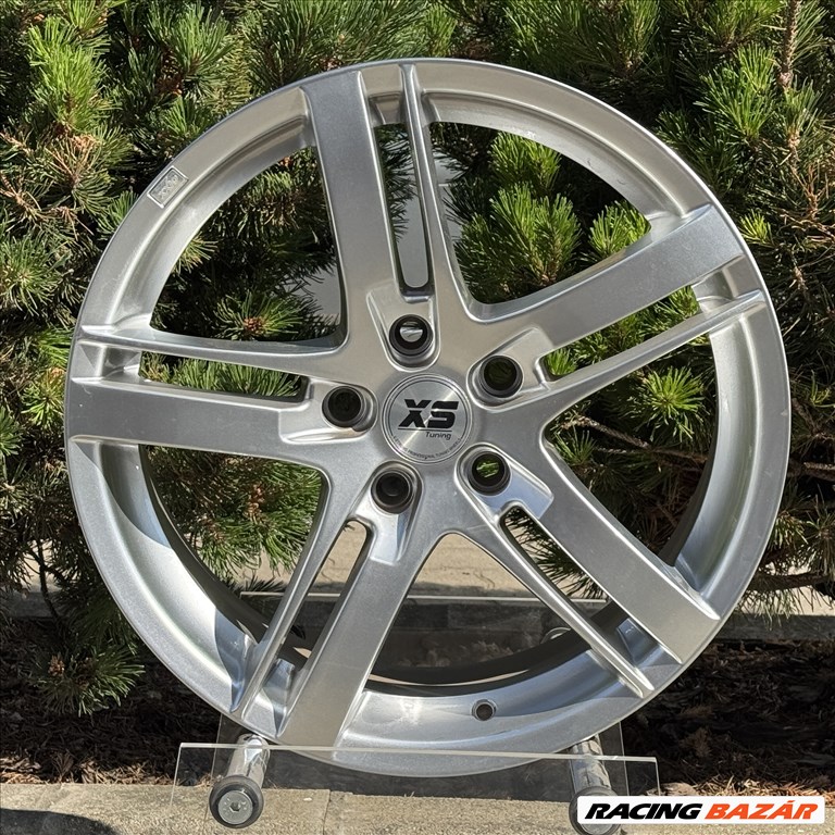 5x120 XS Tuning Montana (702) 7x17" ET18 ⌀74,1 új alufelni garnitúra 1. kép