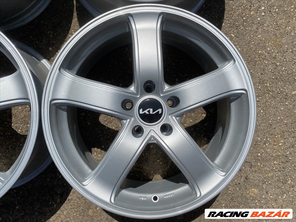 4db B.A.T. 18" Kia alufelni. (3963) 2. kép