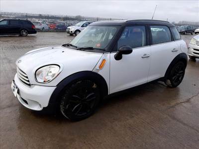 Mini Countryman (R60) bontott alkatrészei