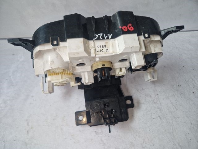 MAZDA 2 Fűtéskapcsoló (manuális klímás) 2. kép