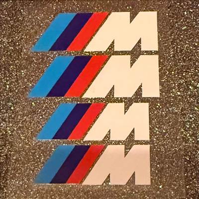 4 db -os M -es dekor matrica szett