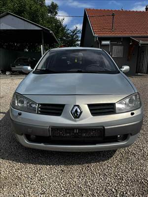 Renault Mégane II bontott alkatrészei