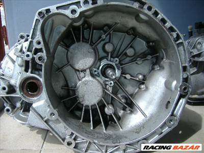 Eladó Nissan Interstar haszonjármű