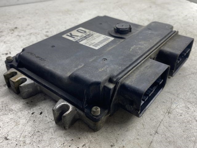 SUZUKI SWIFT III Motorvezérlő 5. kép