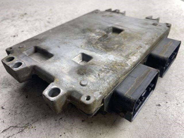 SUZUKI SWIFT III Motorvezérlő 8. kép