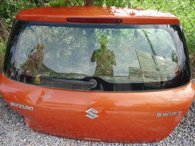 SUZUKI SWIFT III Csomagtérajtó (Üres lemez)