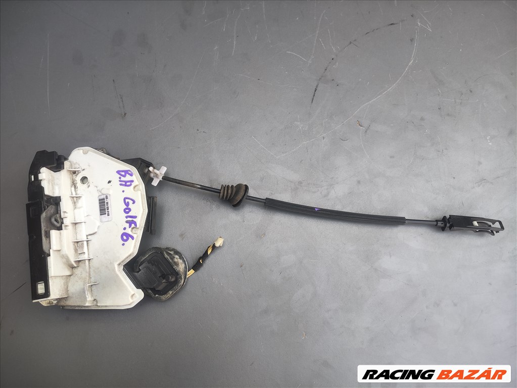 Volkswagen Golf VI bal hátsó ajtózár  5k4839015b 1. kép