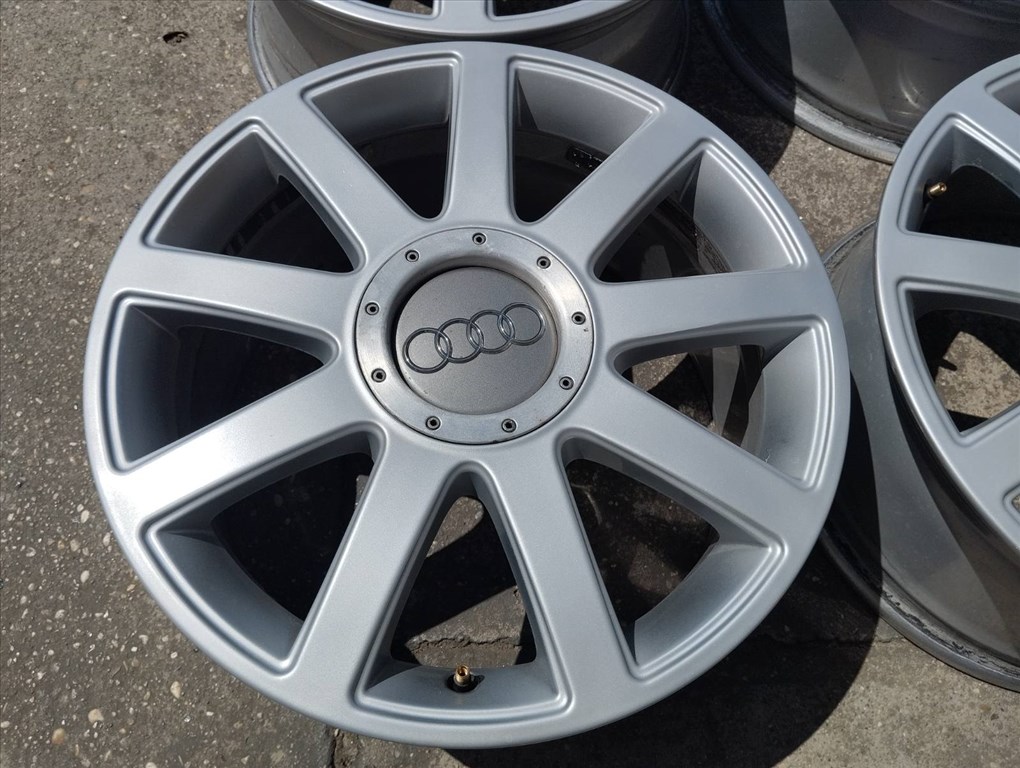 Audi S-line gyári alufelni, 5x112, 7.5x17, 57.1, et43 3. kép
