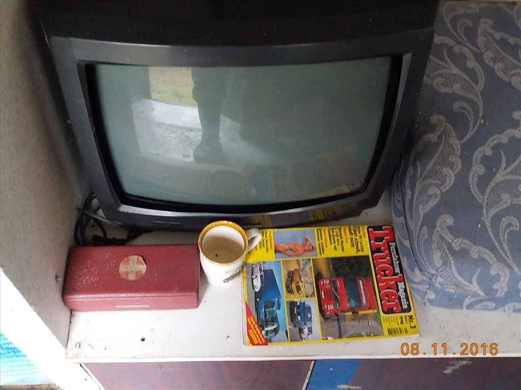 LAKÓKOCSI,FELÚJÍTÁSRA SZORULOAN PAPIROK NÉLKŰL TAPOLCÁN ELADÓ 21. kép