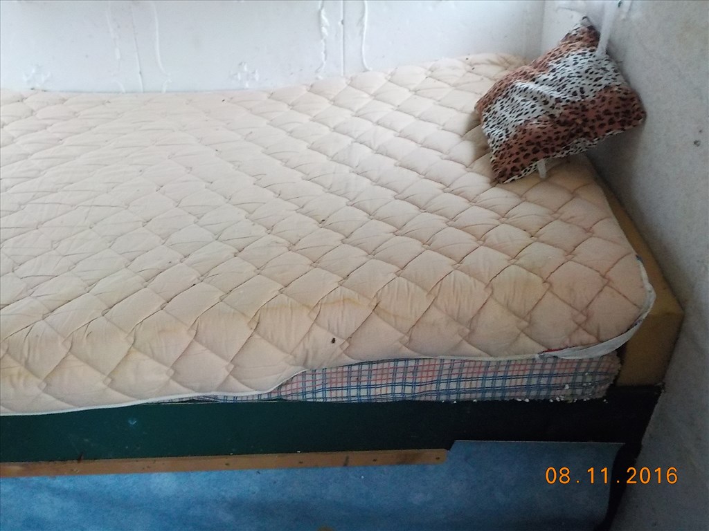 LAKÓKOCSI,FELÚJÍTÁSRA SZORULOAN PAPIROK NÉLKŰL TAPOLCÁN ELADÓ 26. kép