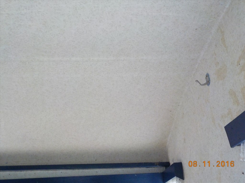 LAKÓKOCSI,FELÚJÍTÁSRA SZORULOAN PAPIROK NÉLKŰL TAPOLCÁN ELADÓ 32. kép