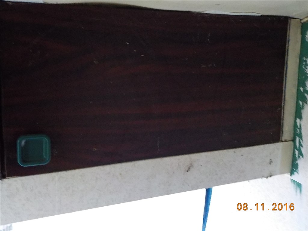 LAKÓKOCSI,FELÚJÍTÁSRA SZORULOAN PAPIROK NÉLKŰL TAPOLCÁN ELADÓ 44. kép