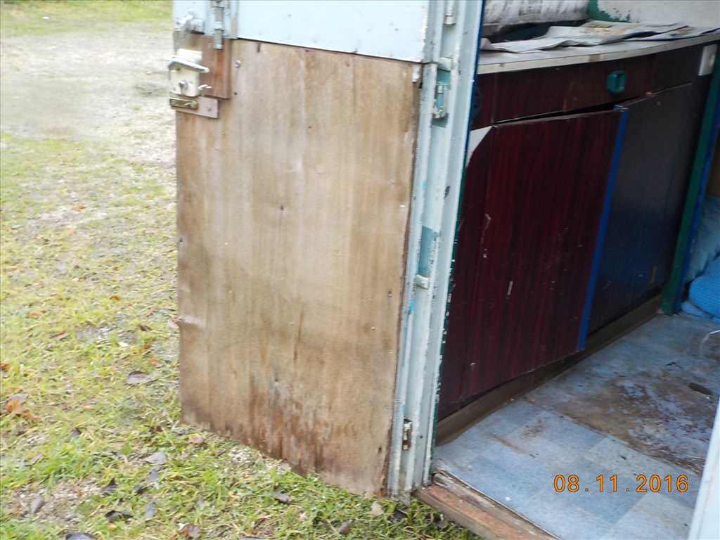 LAKÓKOCSI,FELÚJÍTÁSRA SZORULOAN PAPIROK NÉLKŰL TAPOLCÁN ELADÓ 55. kép