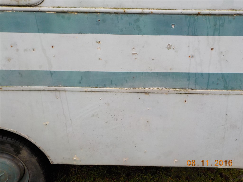 LAKÓKOCSI,FELÚJÍTÁSRA SZORULOAN PAPIROK NÉLKŰL TAPOLCÁN ELADÓ 57. kép