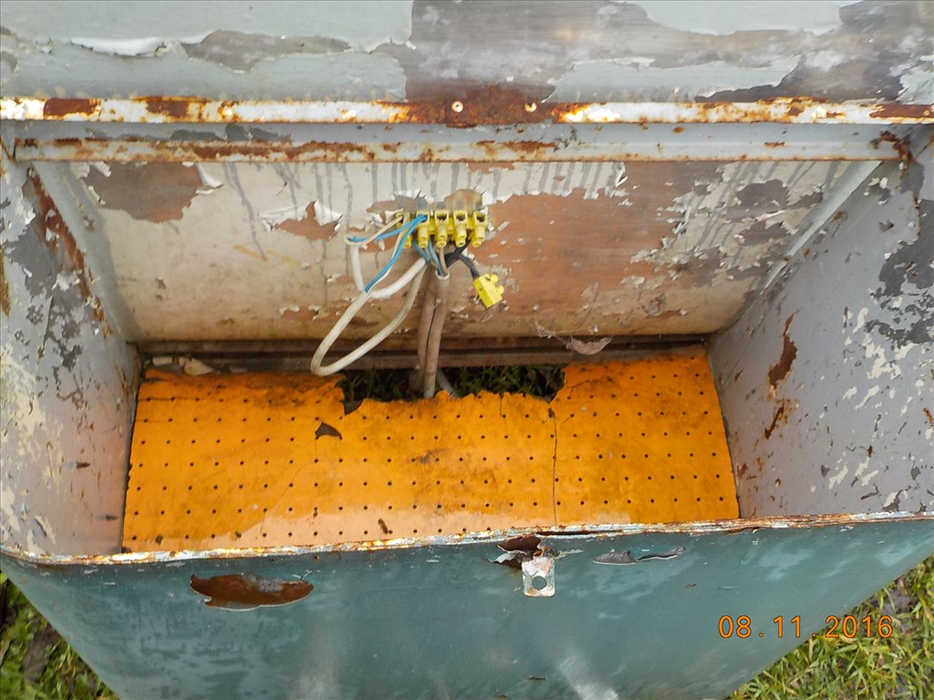 LAKÓKOCSI,FELÚJÍTÁSRA SZORULOAN PAPIROK NÉLKŰL TAPOLCÁN ELADÓ 59. kép